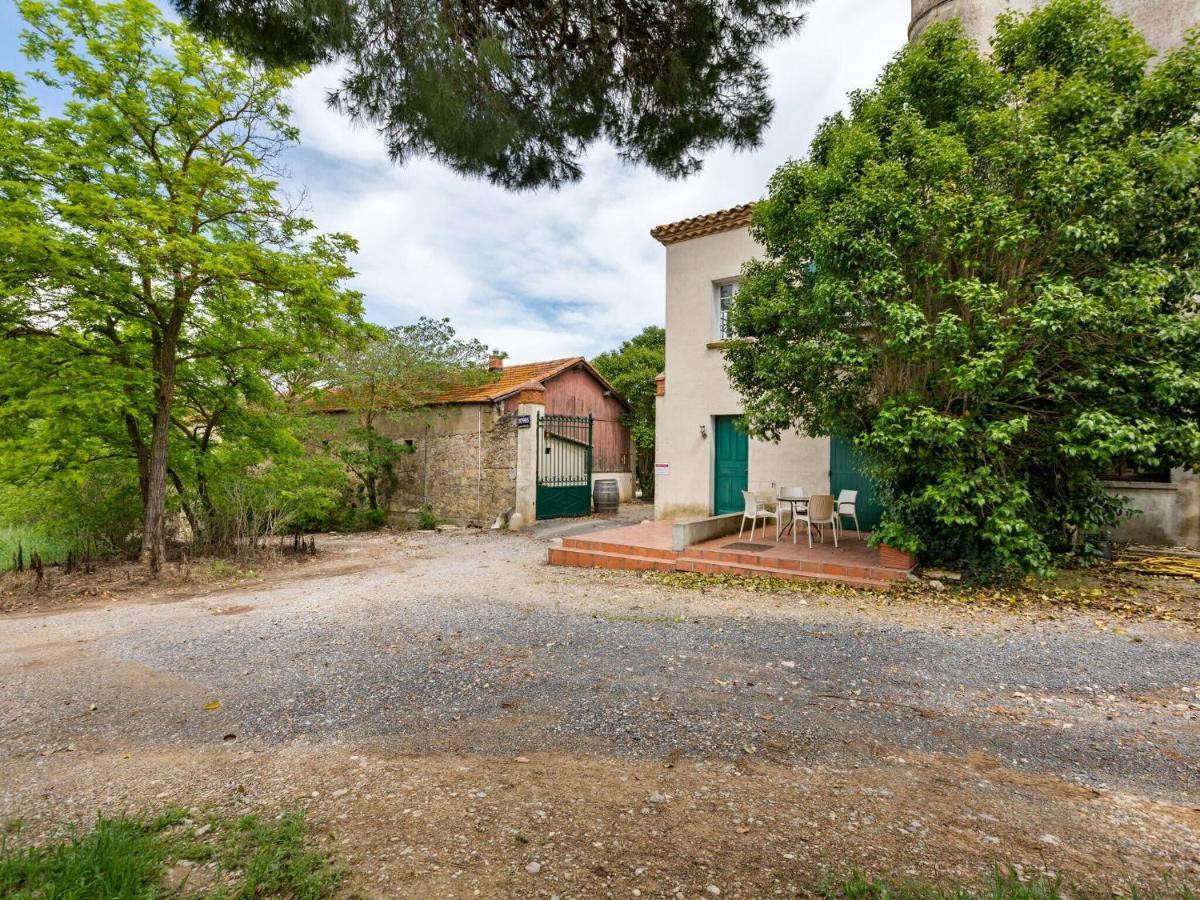 Apartment With Pool Amid Vineyards And Near The Beach Meze Exterior photo